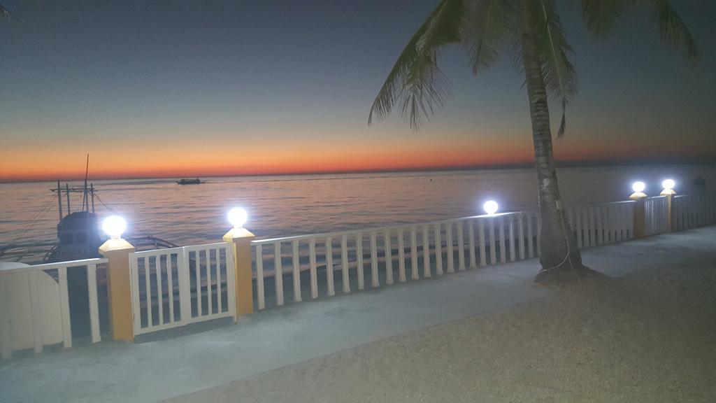 Lanas Beach Resort Romblon Island Cameră foto