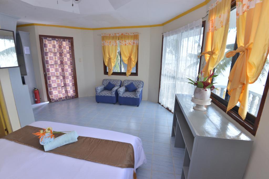 Lanas Beach Resort Romblon Island Cameră foto