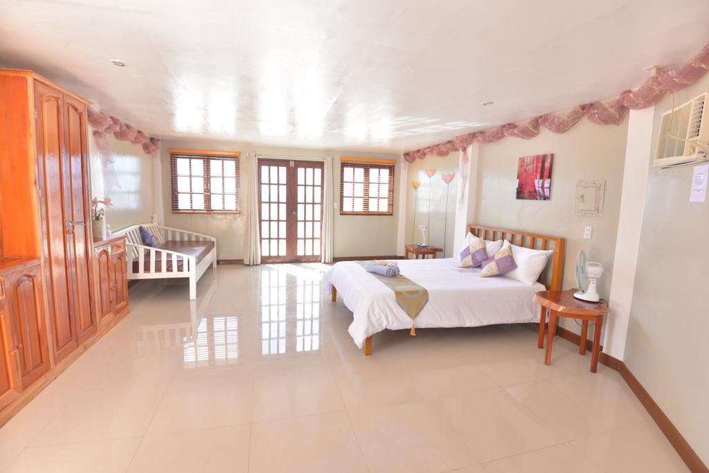 Lanas Beach Resort Romblon Island Cameră foto
